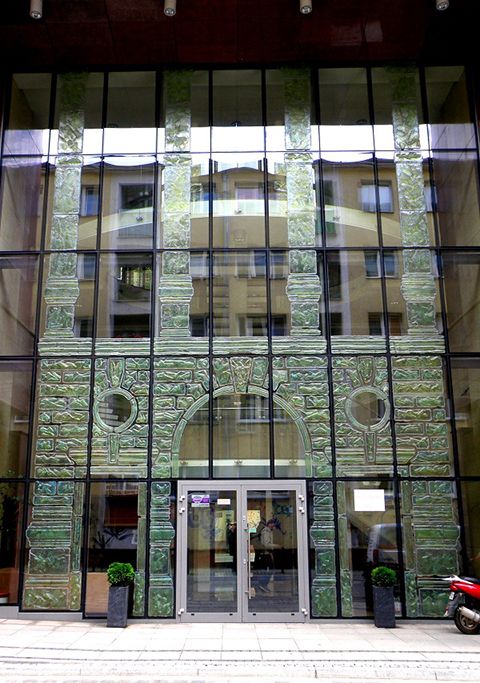 
10. Glass elevation – designed by Tomasz Urbanowicz, 2008/2009 – Justin Centre, ul. Krawiecka 1–3 (wall), photo by Monika Muszyńska 